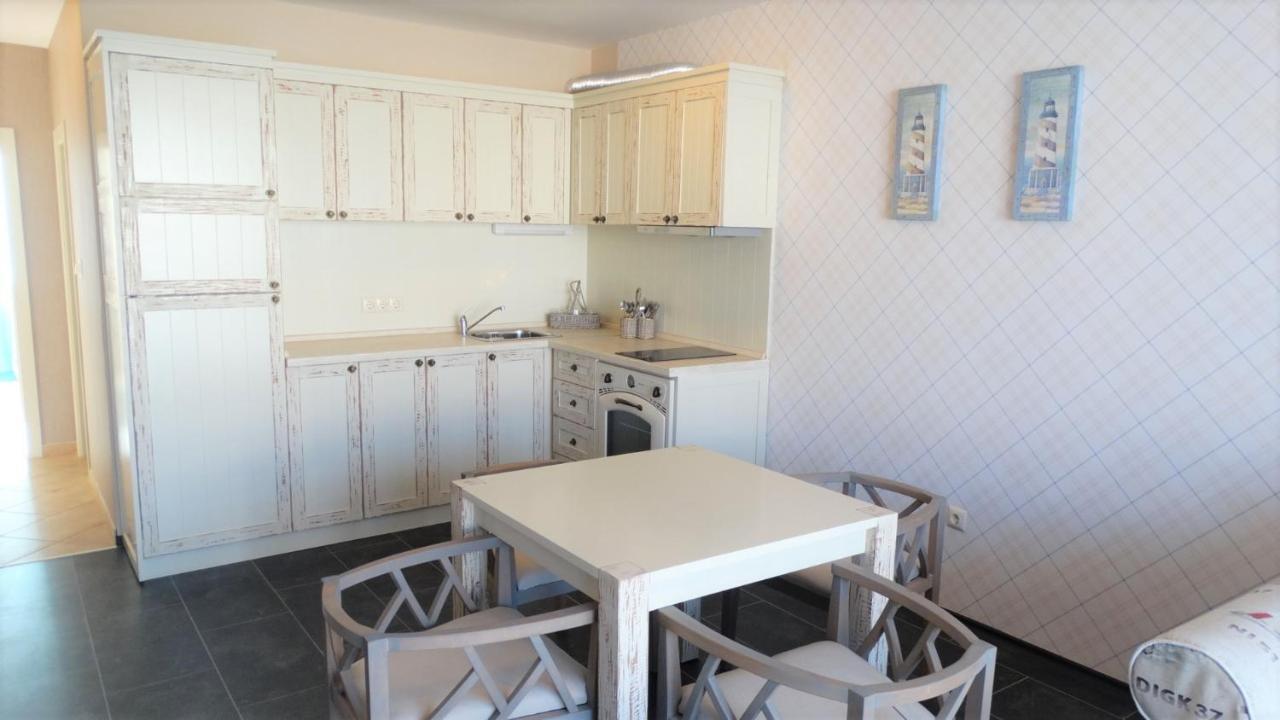 Captain'S Island Deluxe TTchernomorets Extérieur photo